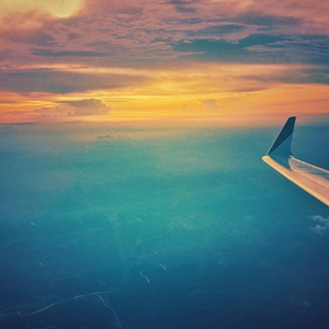 酒店双飞两个美女p
